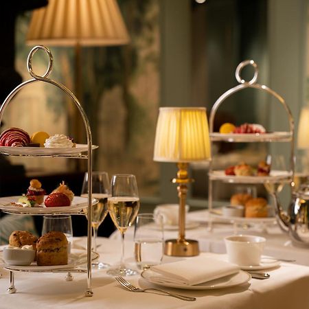 فندق ديبلومات ستوكهولم المظهر الخارجي الصورة Afternoon tea at the Ritz