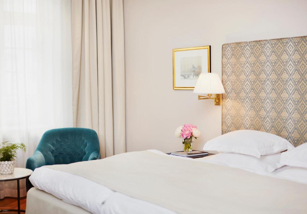فندق ديبلومات ستوكهولم المظهر الخارجي الصورة A room at Hotel Axelmannstein