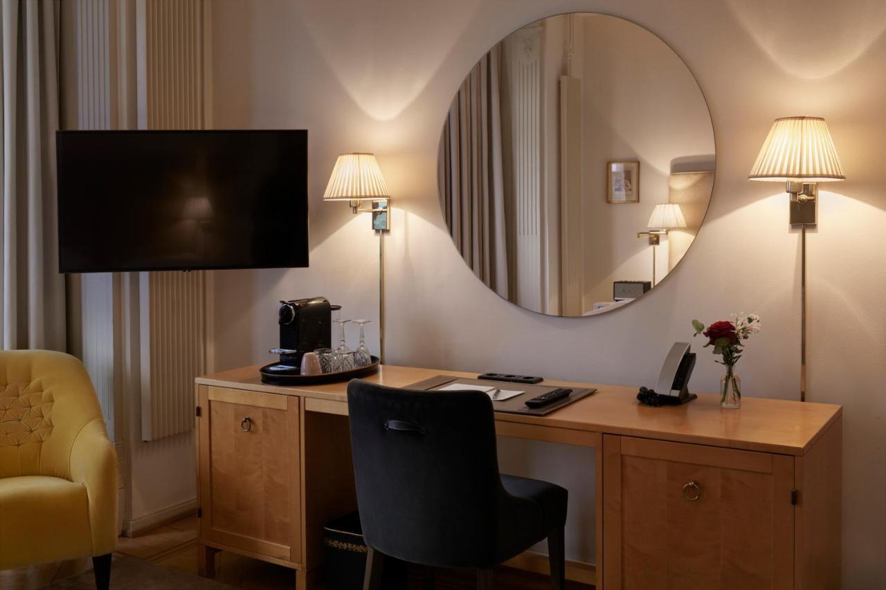 فندق ديبلومات ستوكهولم المظهر الخارجي الصورة A room at the hotel