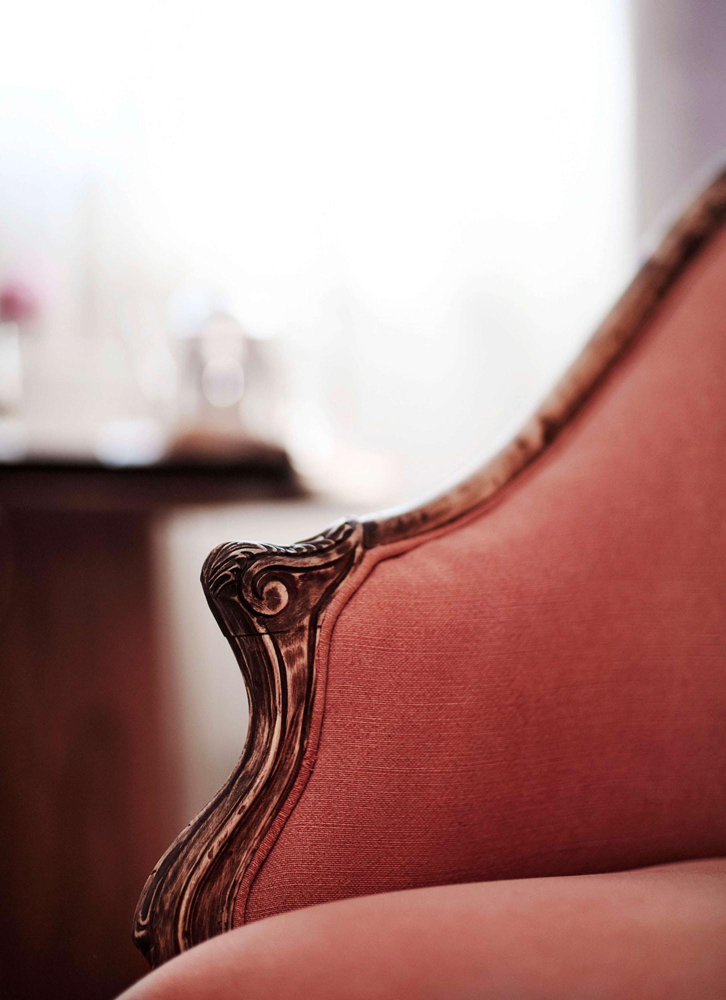فندق ديبلومات ستوكهولم المظهر الخارجي الصورة Detail of a Louis XV armchair